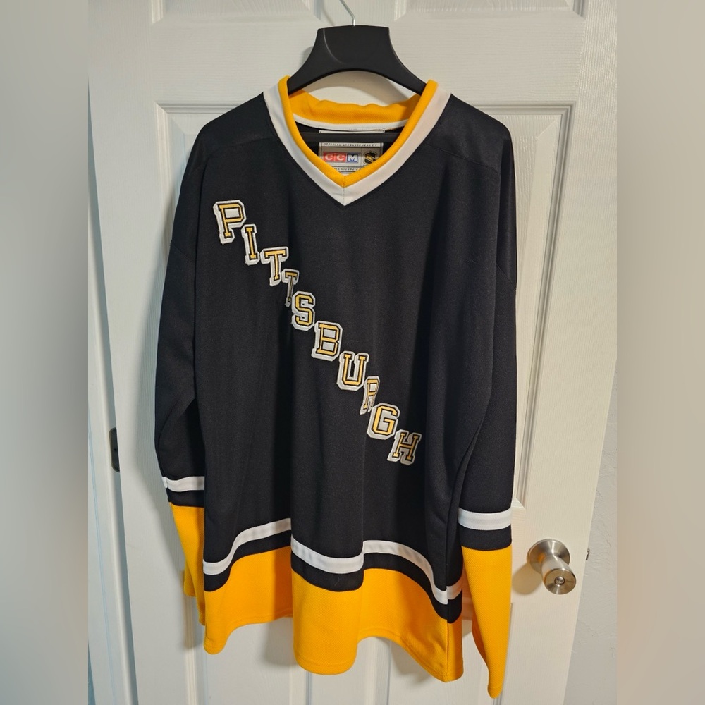Pittsburgh Penguins Jersey